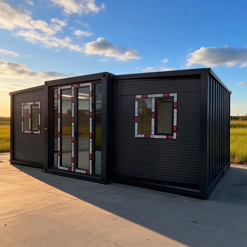 Energy-Saving Expandable Prefab House